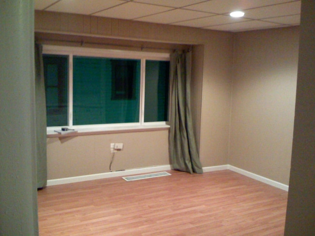 Building Photo - 1434 Ferry St SE Rental