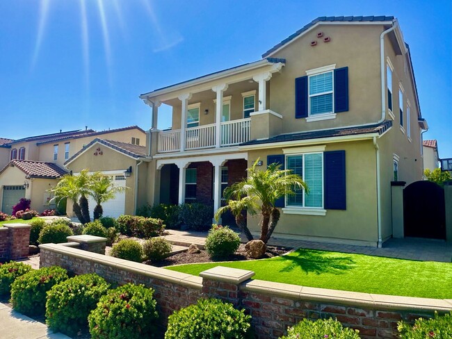 Corner lot Executive home near everything! - Corner lot Executive home near everything!