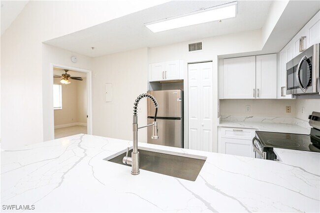 Photo - 1265 Wildwood Lakes Blvd Unit 3-306