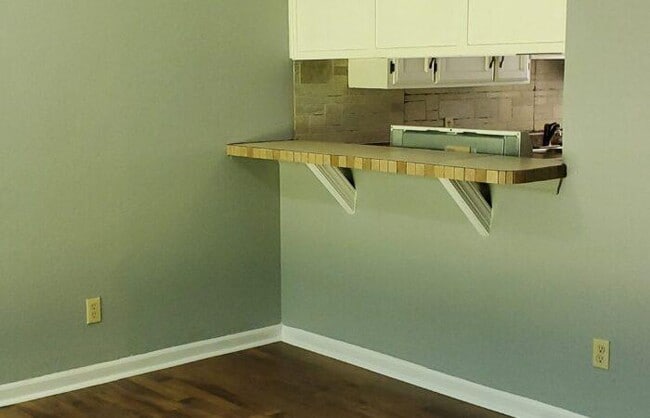 Photo - 1305 Proper St