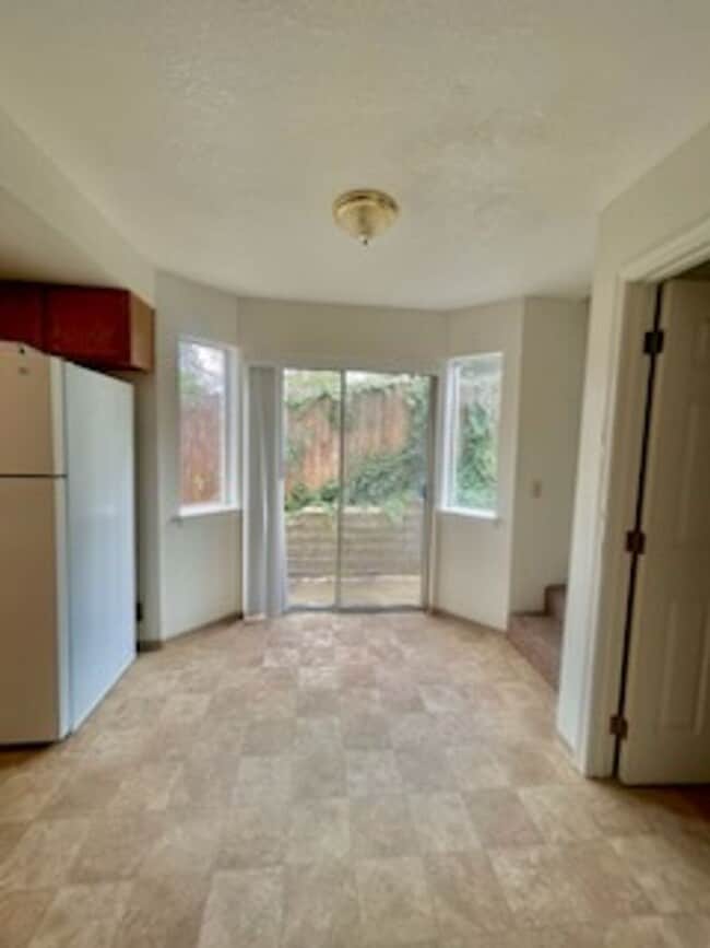 Photo - 1747 Siskiyou Blvd Unit 1