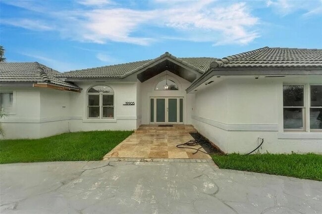Photo - 19905 SW 135th Ave