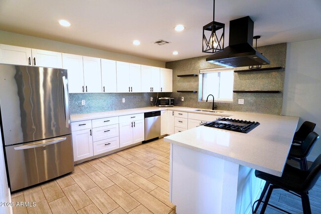 Photo - 2114 W San Juan Ave