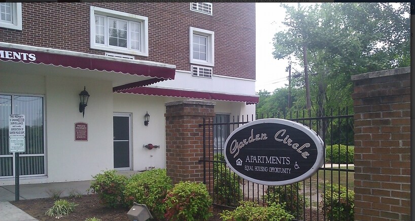 Photo - Garden Circle Apartments