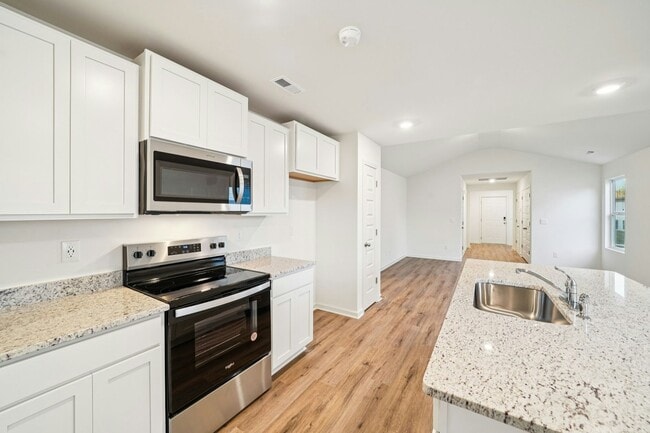 Building Photo - 595 Sterling Pl