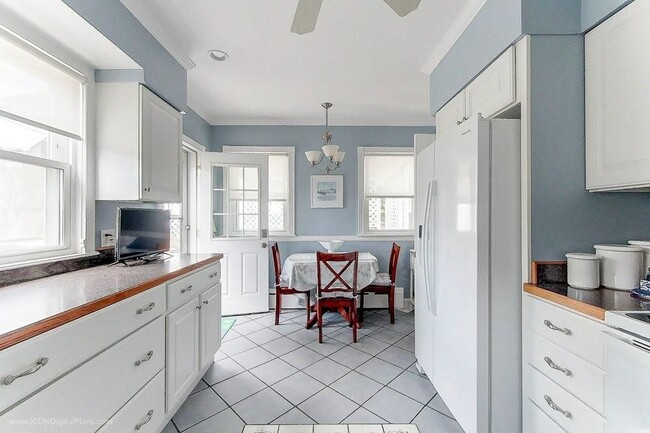 Photo - 51 Powel Ave