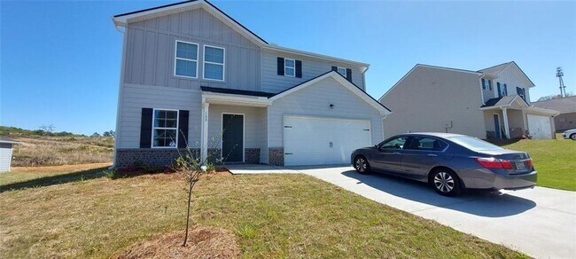 Photo - 133 Oxford Ln