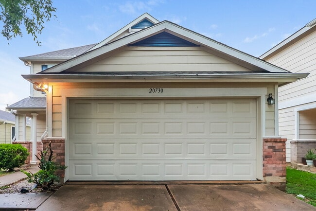 Building Photo - 20730 Dickinson Manor Ln