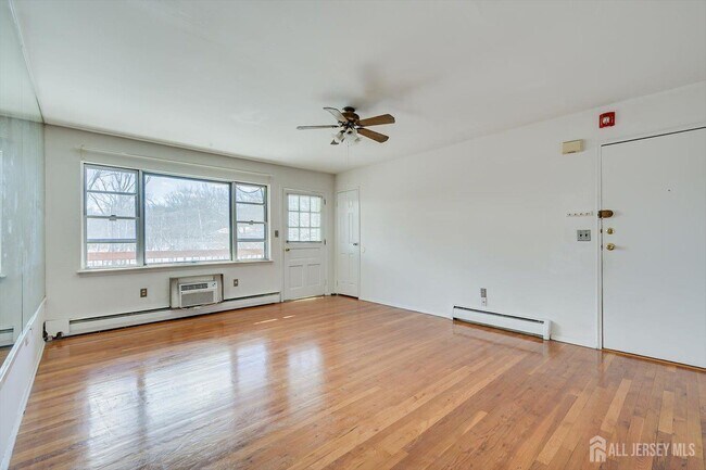 Photo - 55 Gill Ln Unidad 6