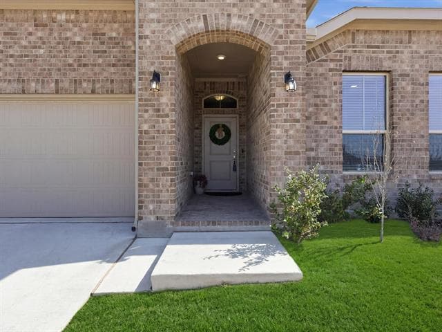 Photo - 16032 Farringdon St