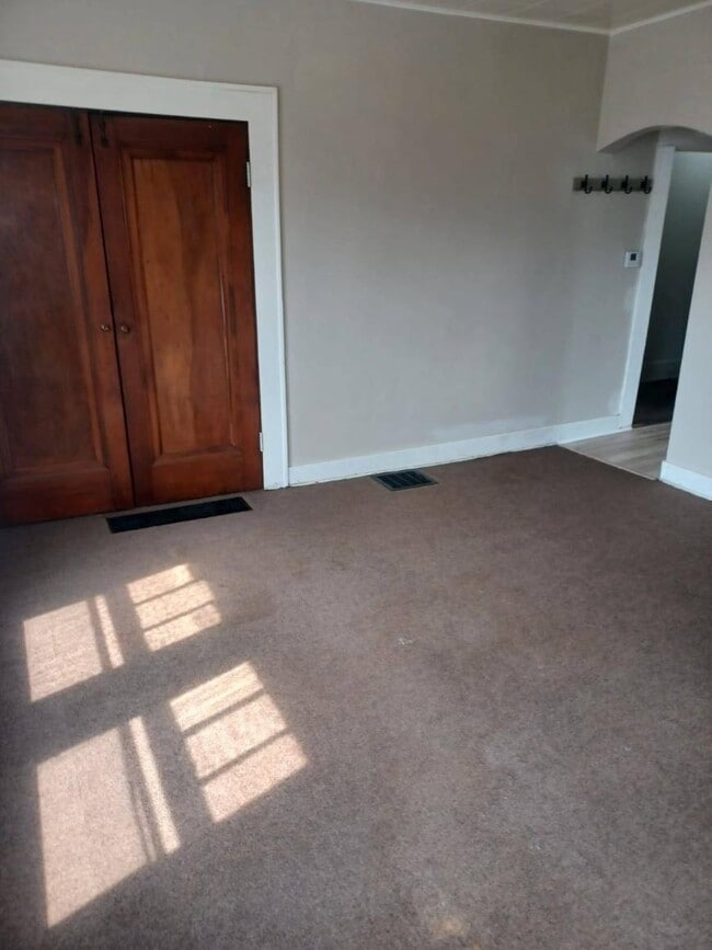 Building Photo - 1.0 bedroom in Richmond Indiana 47374 Unit Apt 2