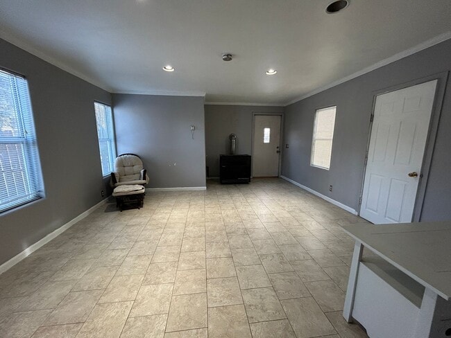 Photo - Cute Single Family 2 bedroom home