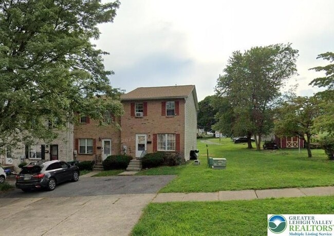 Building Photo - 227 8th Ave Rental