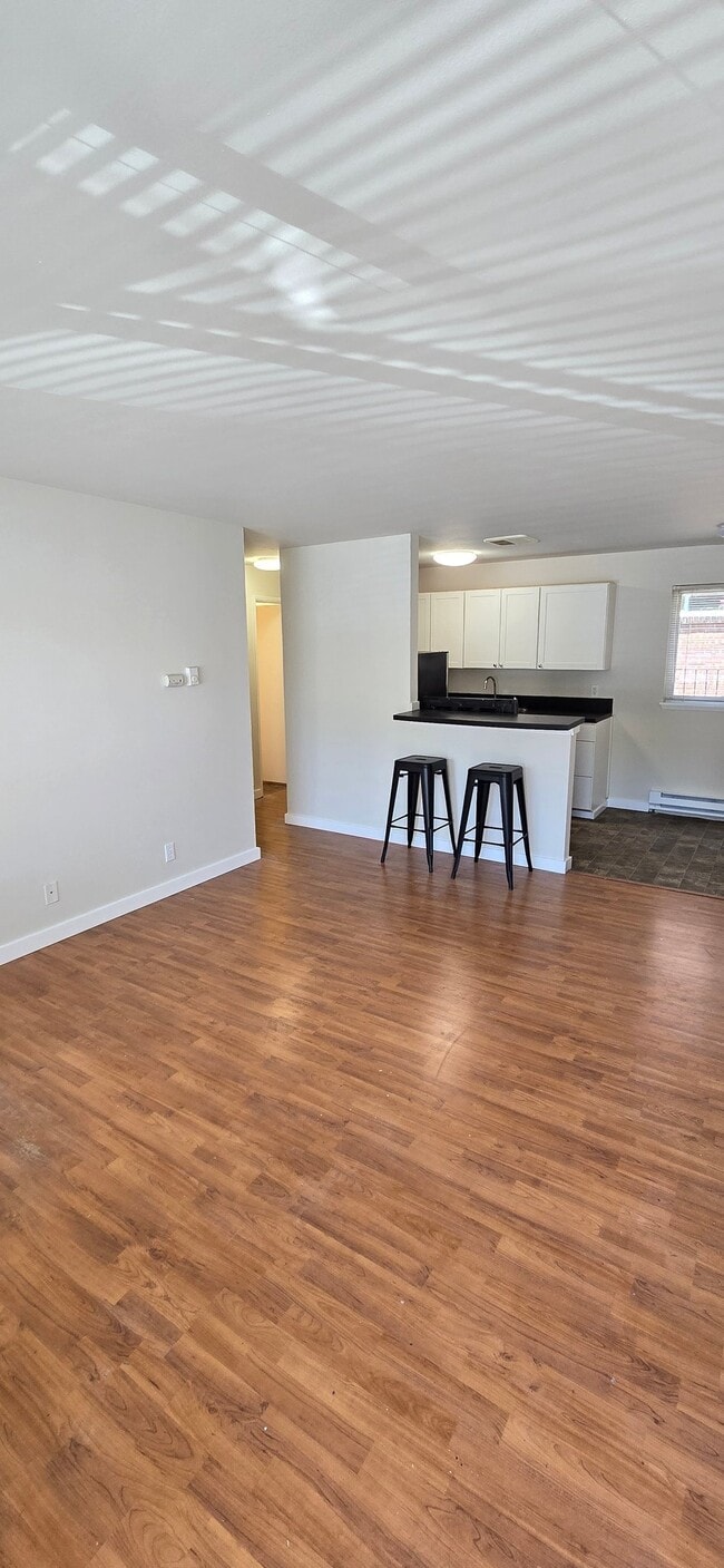Photo - 400 NE 65th St