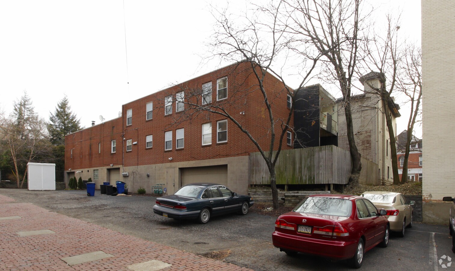 Photo - 6023-6033 Walnut St