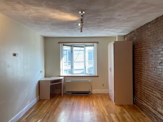Photo - 12 Mount Auburn St Unidad 4
