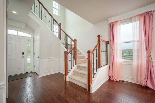 2825 Dillon Dr