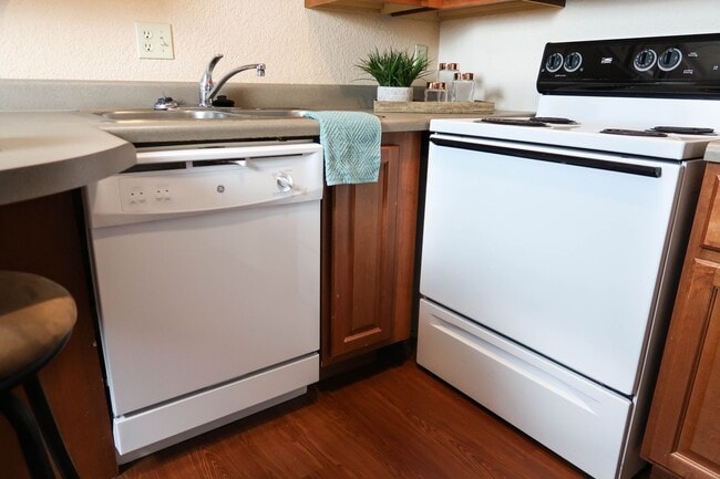 Photo - 512 E Clark St