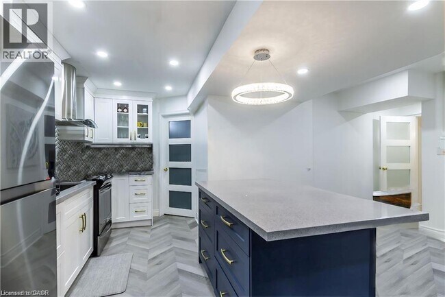 Photo - 252 Thorner Dr