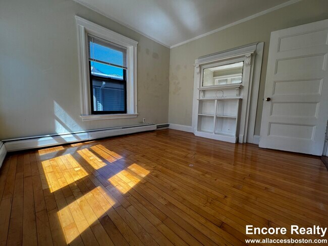 Photo - 9 Upland Rd Unit 5