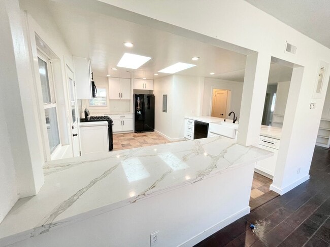Photo - 1711 Cedar St