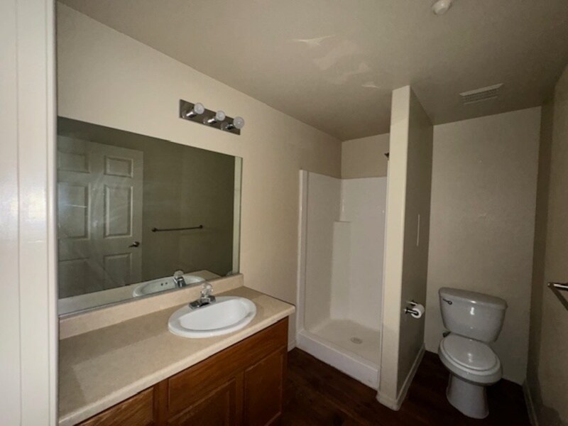 Photo - 1765 Central Ave