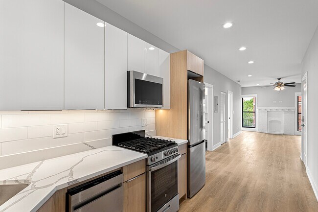 1655 W Jonquil Terrace