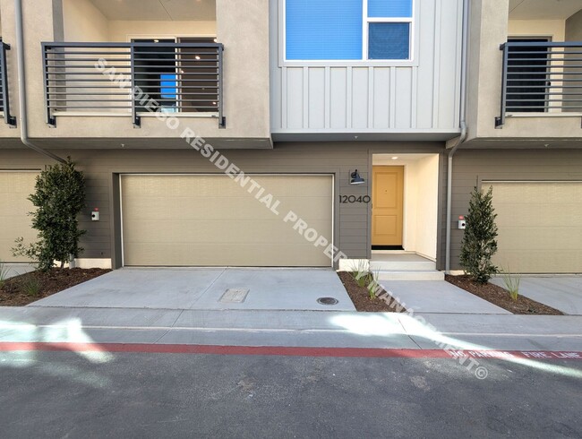 Beautiful and Brand New Carmel Mountain Ra... - Beautiful and Brand New Carmel Mountain Ra... Casa