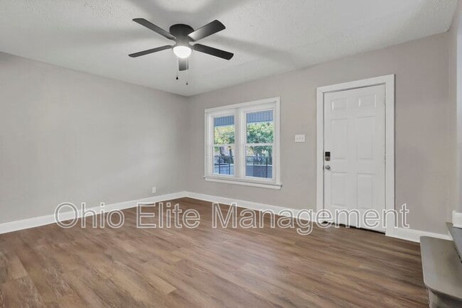 Photo - 1038 Forest St