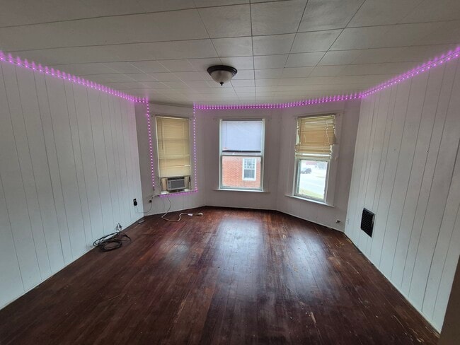 Photo - 170 Marion Ave Unit 3