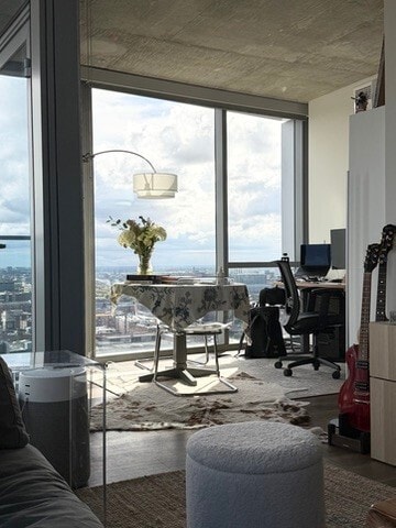 Photo - 1114 W Carroll Ave