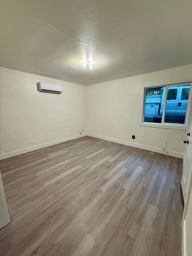 Photo - Redwood Grove Unit APT4