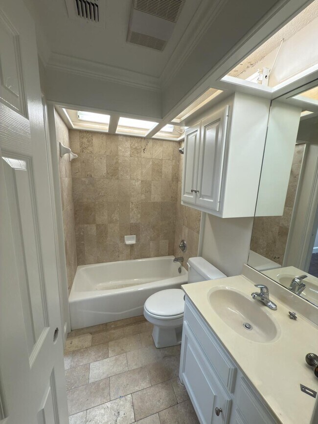 Photo - 4103 101st St