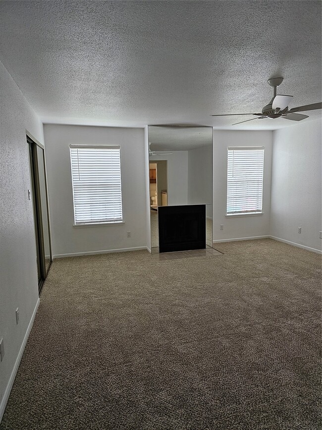 Photo - 9850 Pagewood Ln Unit 1303