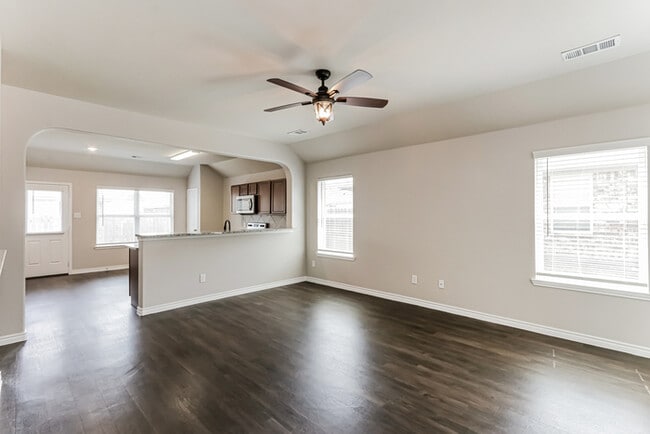 Photo - 1415 Kinglet Dr