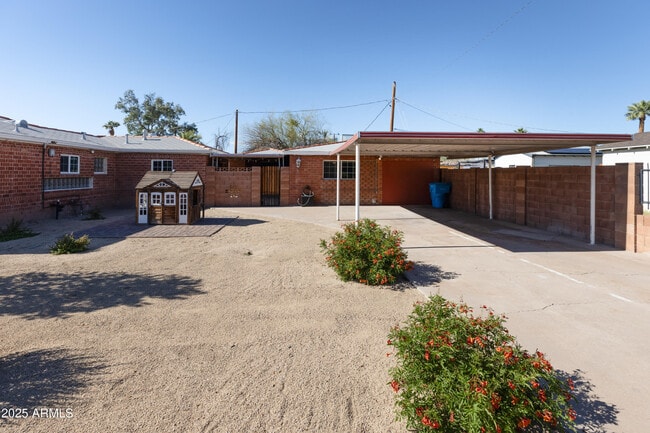 Photo - 1330 E Monte Vista Rd