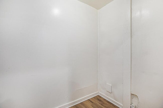 Photo - 3916 Warwick Blvd