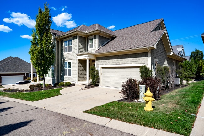 Photo - 208 Pointe Oakwood Way