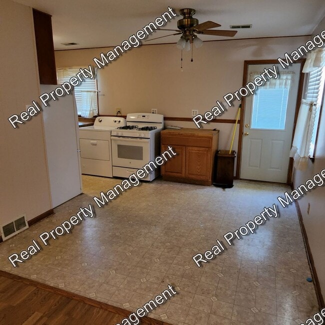 Photo - Three Bed Hobart Ranch