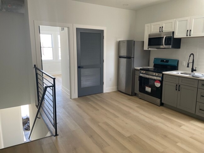 Photo - 5816 Delancey St Unit B