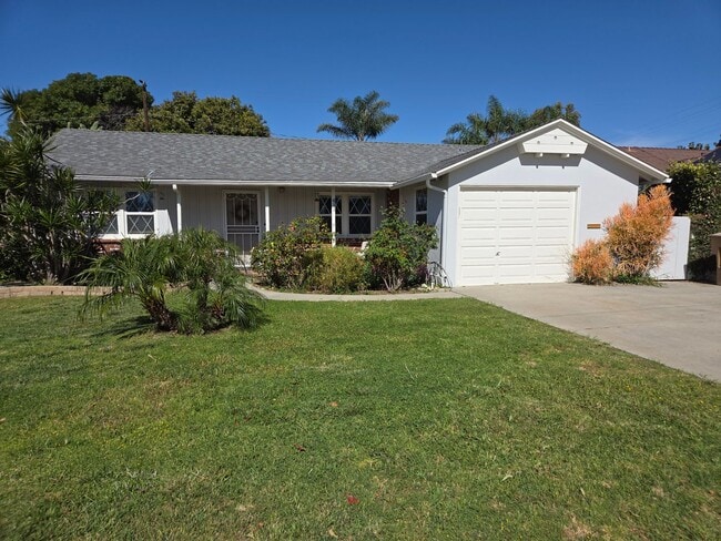 Building Photo - Mid-town Ventura 3 Bedroom 2 bath single level home