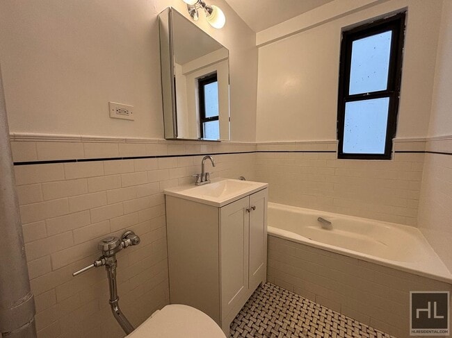 Photo - EAST 56 STREET Unit 10G