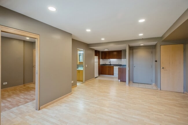 Photo - 40 E 9th St Unidad 1113