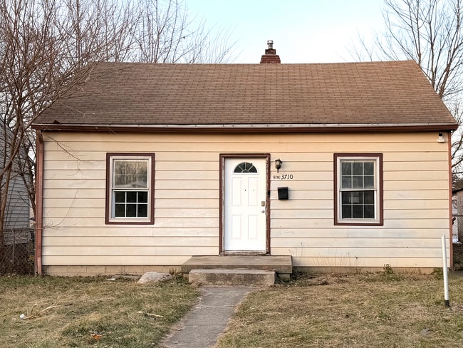 Building Photo - 3710 Fletcher Ave