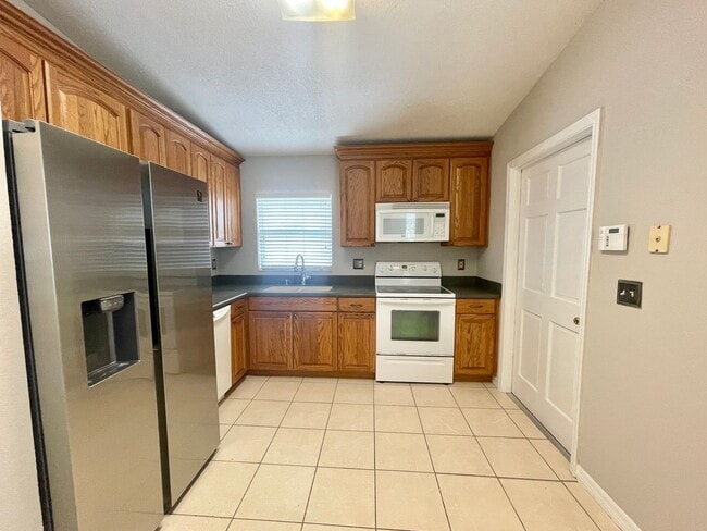 Photo - 3/2 ALAFAYA WOODS ADORABLE HOME in OVIEDO!