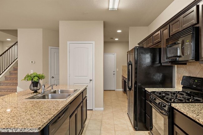 Photo - 2880 Donnell Dr Unit 3402