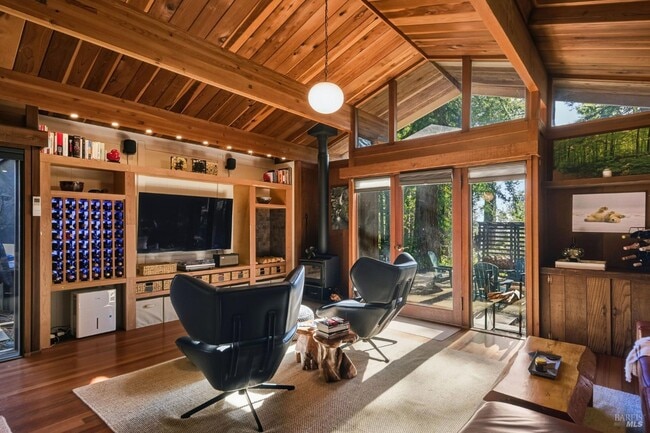 Photo - 22000 Timber Cove Rd