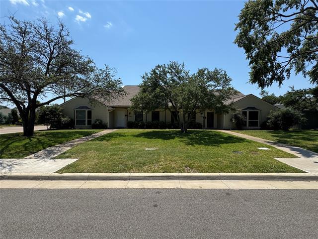 Building Photo - 3786 Weeburn Dr Rental