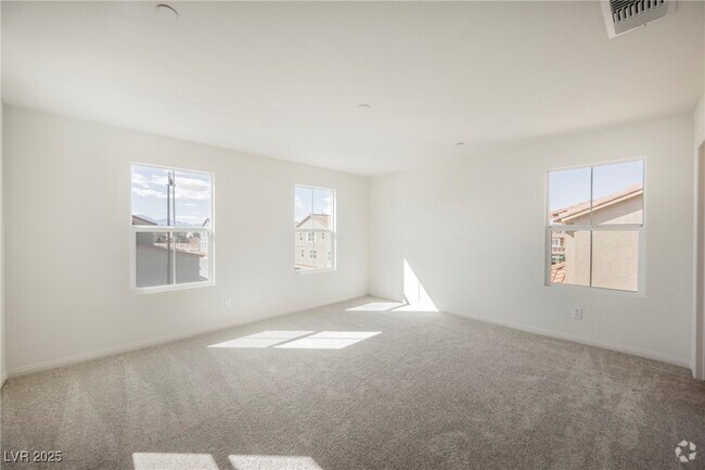 Building Photo - 2730 Fantoni St Rental