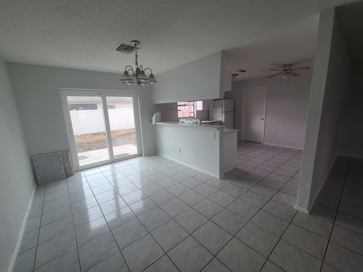 Photo - 9511 Pembridge Ct